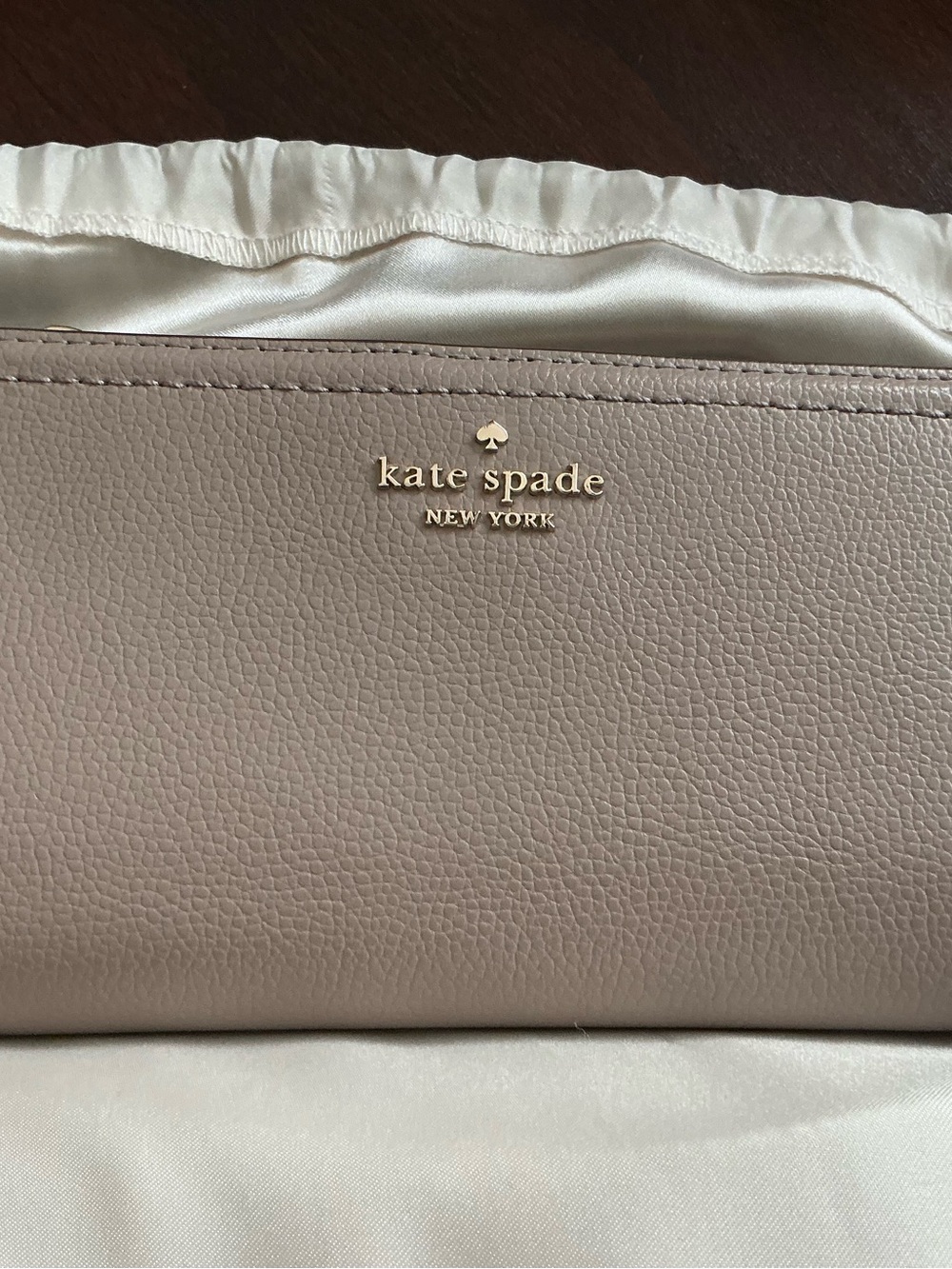 kate spade Blush Pebbled Leather Continental Wallet with Gold Logo